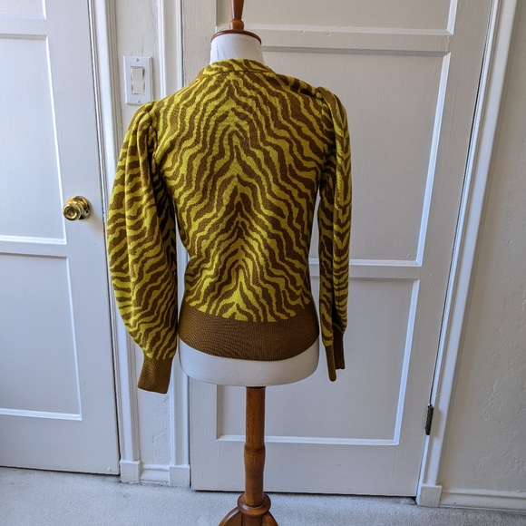 Ulla Johnson cropped zebra print sweater size petite - Picture 5 of 9